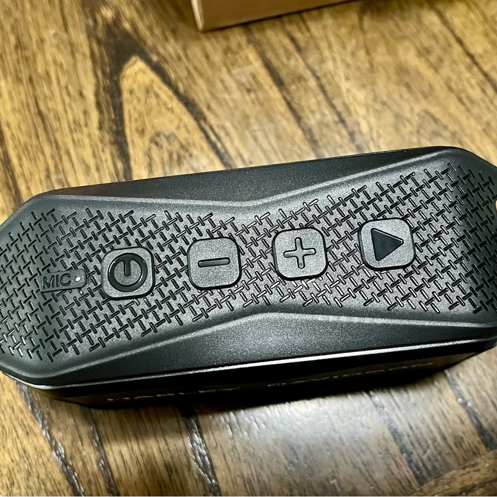 HD Bluetooth Speaker - Picture 6 of 8